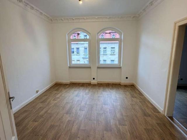 Gepflegte 2 Zimmerwohnung mit Balkon in ruhiger und zentraler Lage