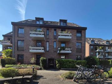 Gepflegte 2 Zimmer EG Wohnung m.Terrasse in Düsseldorf Gerresheim