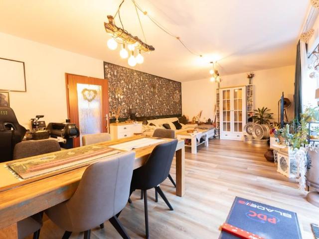 Gepflegte 2 Zimmer Erdgeschosswohnung mit Terrasse in Südlage nahe dem Stadtzentrum