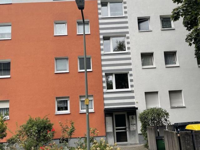 Gepflegte 2 Zimmer Wohnung in Frankfurt Bergen Enkheim mit Balkon