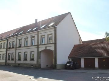 Gepflegte 2 Zimmer Wohnung in historischem Mehrfamilienhaus in Eppingen
