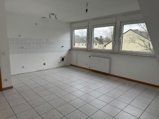 Gepflegte 2 Zimmer Wohnung in ruhiger Lage mit offener Küche!