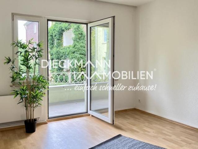 Gepflegte 2 Zimmer Wohnung mit Balkon | Ausblick ins Grüne
