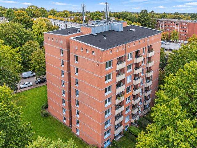 Gepflegte 2 Zimmer Wohnung mit Balkon im 8. Obergeschoss in Hamburg Horn