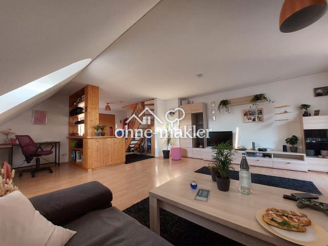 Gepflegte 2 Zimmer Wohnung mit Balkon und Einbauküche in der Innenstadt