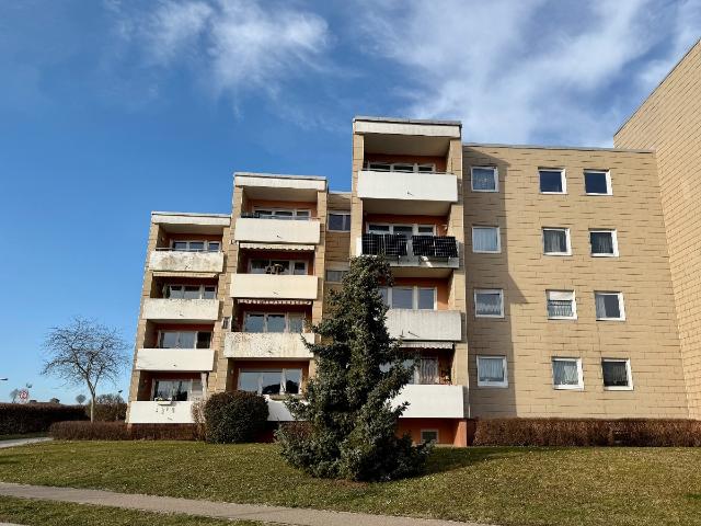 Gepflegte 2 Zimmer Wohnung mit Balkon und Garage in ruhiger Lage