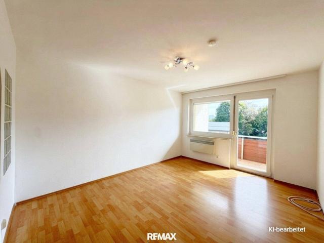 Gepflegte 2 Zimmer Wohnung mit Balkon