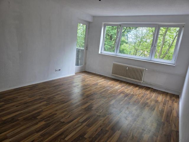 Gepflegte 2 Zimmer Wohnung mit Balkon