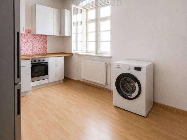Gepflegte 2 Zimmer Wohnung mit Loggia in Wittenau