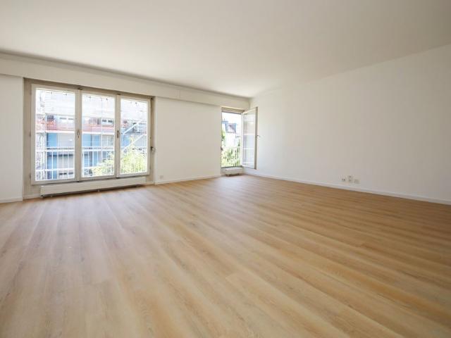 Gepflegte 2 Zimmer Wohnung, Nähe Oberer Letten Wipkingen