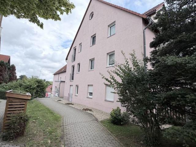 Gepflegte 2 Raumwohnung mit Balkon und Fahrstuhl
