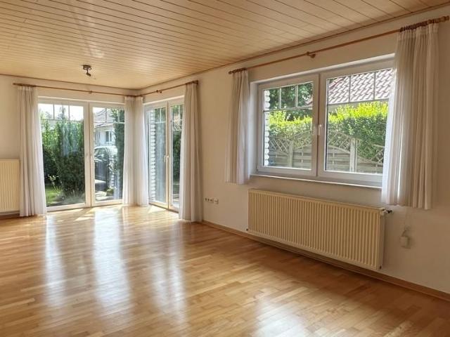Gepflegte 4 Zimmer Doppelhaushälfte mit Garten, Terrasse und Stellplatz in Eversten
