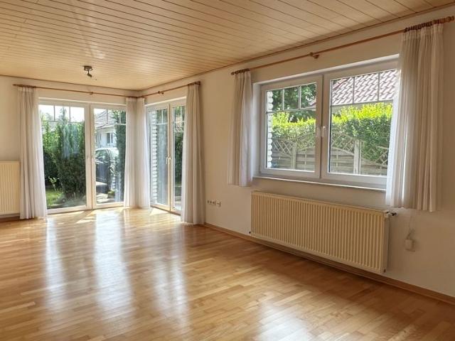 Gepflegte 4 Zimmer Doppelhaushälfte mit Garten, Terrasse und Stellplatz in Eversten