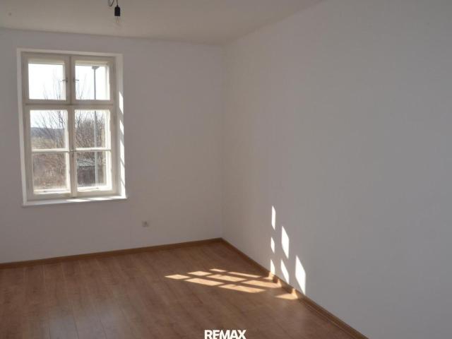 Gepflegte 4 Zimmer Wohnung in Gneixendorf bei Krems Top 3