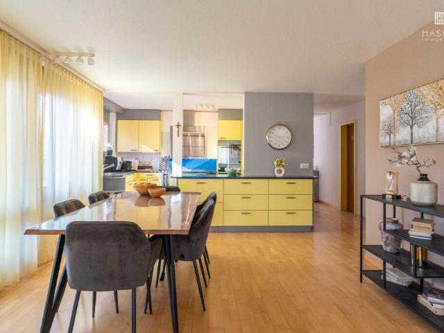 Gepflegte 4½ Zimmer Wohnung in Seenähe
