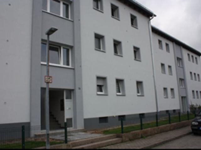 Gepflegte 4 Zimmer Wohnung mit Balkon, Garage und umfangreicher Sanierung in Gunzenhausen