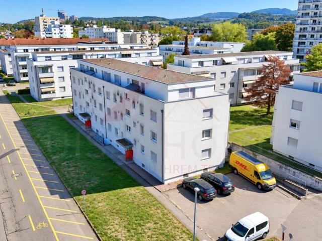 Gepflegte 4 Zimmer Wohnung mit sonnigem Balkon in Pratteln