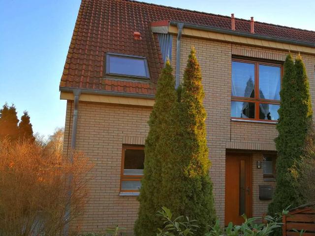 Gepflegte 5 Raum Doppelhaushälfte mit EBK in Königs Wusterhausen