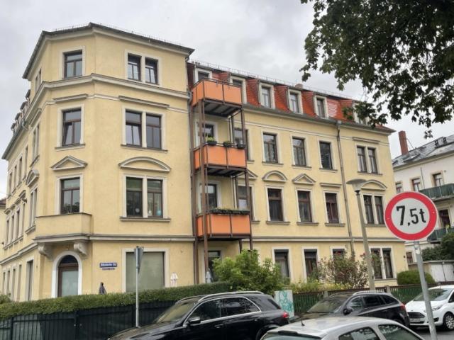 Gepflegte 62 m2 Wohnung mit Balkon und Tageslichtbad in Dresden