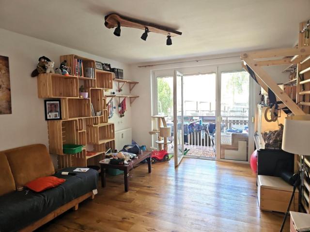 Gepflegte 98m² Wohnung mit Balkon und Tiefgaragenplatz auch bestens für Wohngemeinschaften geeignet!