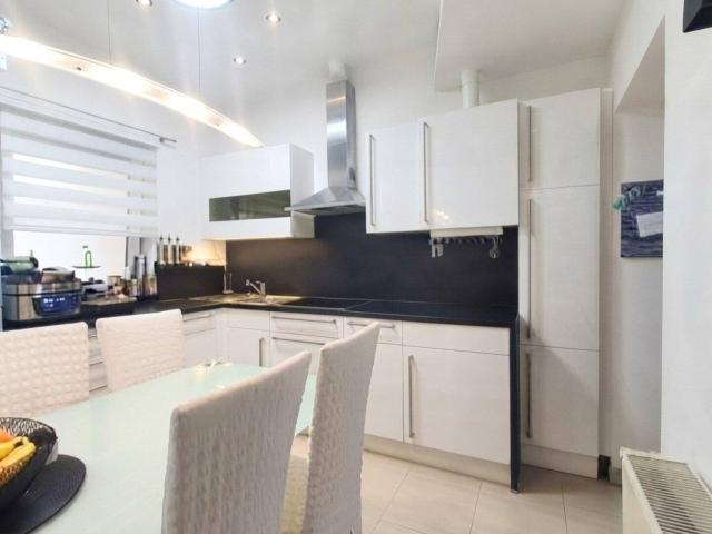 ALTBAULIEBE mit POTENZIAL | 2 Zimmer | ca. 44 m² WFL | 3. Stock | Dachbodenzukauf möglich