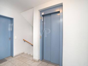 Gepflegte barrierefreie Erdgeschosswohnung mit eigenem Garten und großer sonnenverwöhnter Terrasse