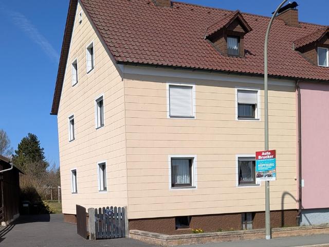 Gepflegte Doppelhaushälfte zu verkaufen in Waldsassen