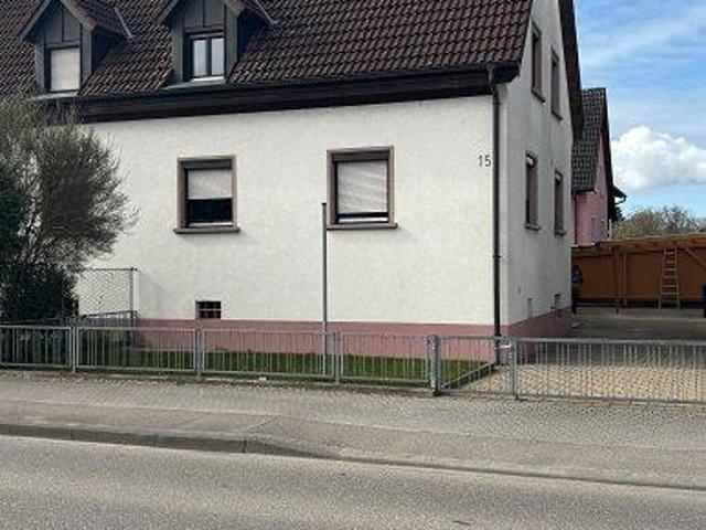 Gepflegte Doppelhaushälfte in Teningen