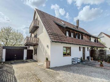 Gepflegte Doppelhaushälfte in begehrter Lage