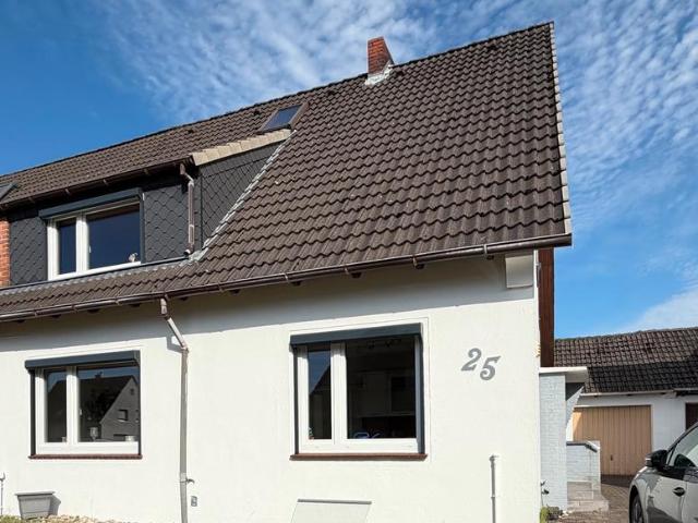 Gepflegte Doppelhaushälfte in Bremen Farge – sofort verfügbar