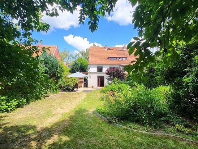 Gepflegte Doppelhaushälfte mit Garten, Anbau & Carport in Berlin
