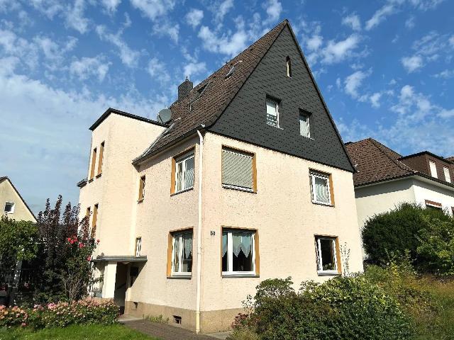 Gepflegte Dachgeschoss Wohnung mit Einbauküche in Leverkusen Küppersteg!