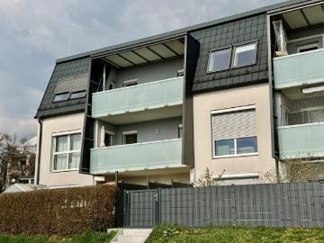 Gepflegte dachgeschosswohnung ii hochwertige ausstattung ii einzelgarage + freistellplatz ii zentrum katsdorf