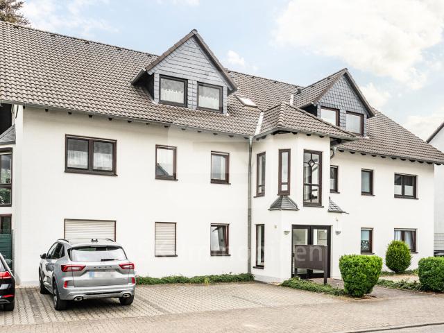 Gepflegte Dachgeschosswohnung in beliebter Lage von Pulheim