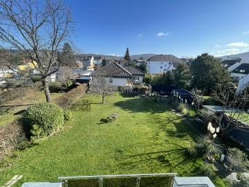 Gepflegte Dachgeschosswohnung mit großer Dachterrasse in Bonn Plittersdorf!