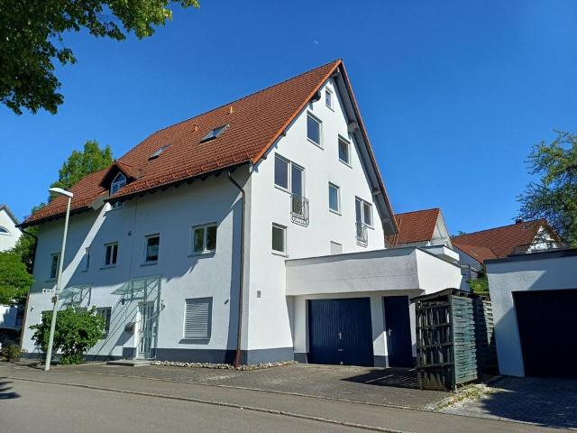 Gepflegte DHH mit Einlieger