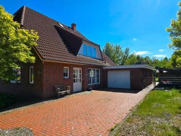 Gepflegte DHH mit neuwertiger Küche heller Wintergarten und Sauna