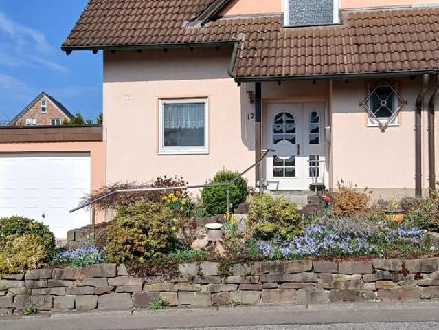Gepflegte DHH in Witzhelden, massiv, Sackgasse