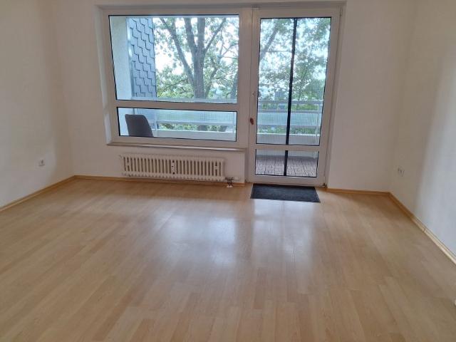 Gepflegte Eigentumswohnung mit EBK und Loggia in Essen Kettwig