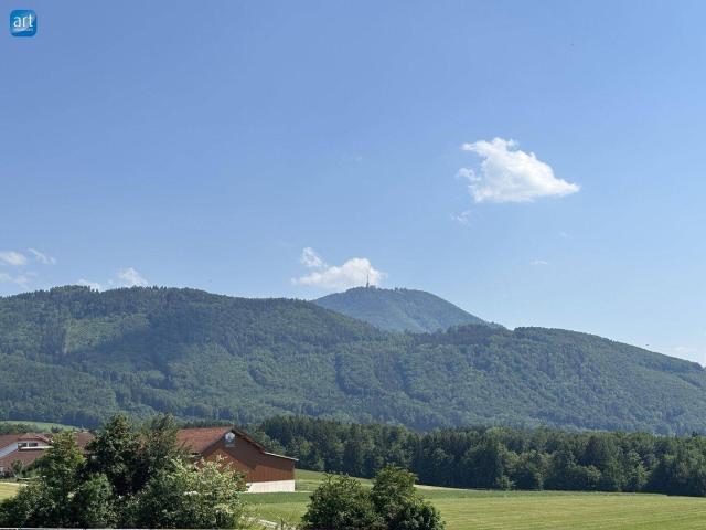 Gepflegte familiengerechte 4 Zi Maisonette mit Balkon & Stellplatz in Hallwang – 108m² Wohnkomfort!