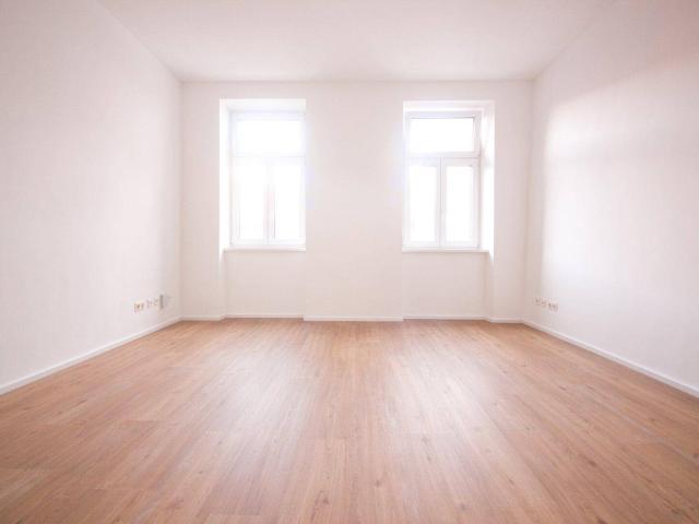 Gepflegte, helle 2 Zimmer Wohnung | Innenhoflage | zentral begehbar | 400 m zur U3