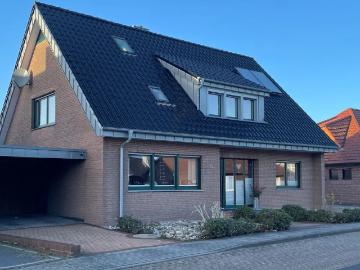 Gepflegte Obergeschosswohnung mit Loggia und Carport in einem Zweifamilienhaus in Papenburg Untenende
