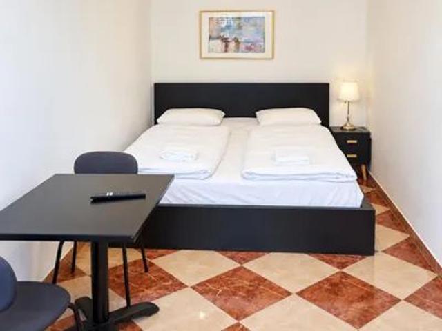 Gepflegte, möblierte 1 Zimmer Wohnung mit 20 m² in 1150 Wien Vermietung für 1 6 Monate
