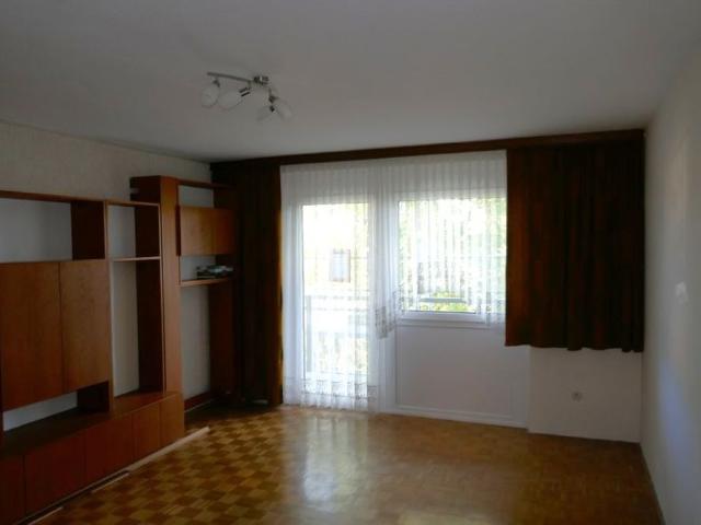 Gepflegte Mietwohnung mit Loggia in zentraler Lage in 2700 Wiener Neustadt