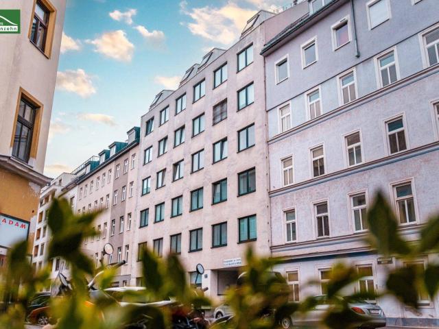 Wohnen in zentraler Lage in 1100 Wien: 3 Zimmer inkl. Einbauküche und zwei Freiflächen!