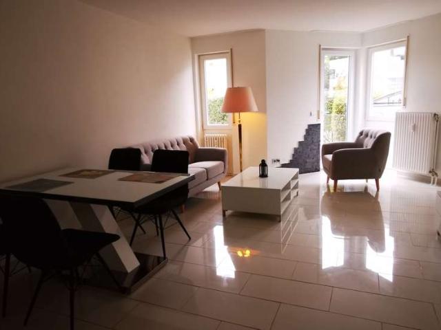 Gepflegte, schön möblierte 2 Zimmer EG Wohnung mit Terrasse & EBK in Ostfildern