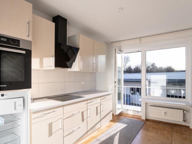 Gütersloh Friedrichsdorf! Helle DG Wohnung mit Einbauküche in ruhiger Wohnsiedlung