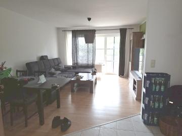 Gepflegte Wohnung im 1. Obergeschoss