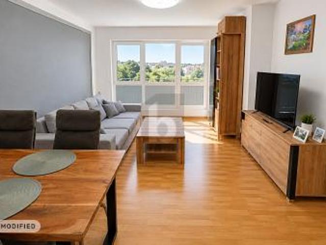 GEPFLEGTE WOHNUNG MIT BALKON UND TG STELLPLATZ