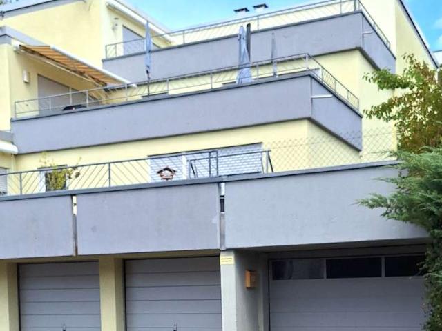 Gepflegte Terrassenwohnung mit fünf Zimmern in Weil der Stadt